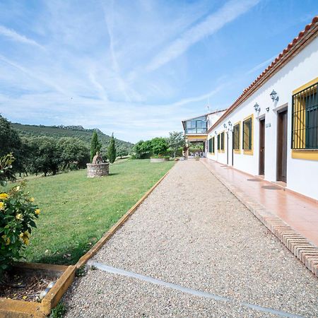 Casa Rural La Sierra De Monfraguee 말파르티다데플라센시아 외부 사진